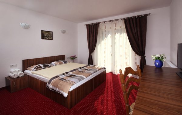 Cazare la munte în Cameră Dublă Standard cu mic dejun